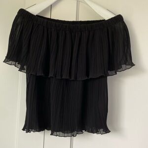 Express NWOT off the shoulder, black top S